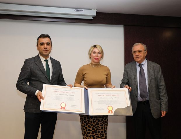 'Tıp Fakültesi'nde 50. yıl gururu