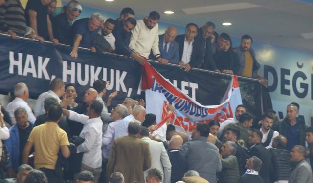 CHP’nin 38. Olağan Kurultayı’nda gergin anlar