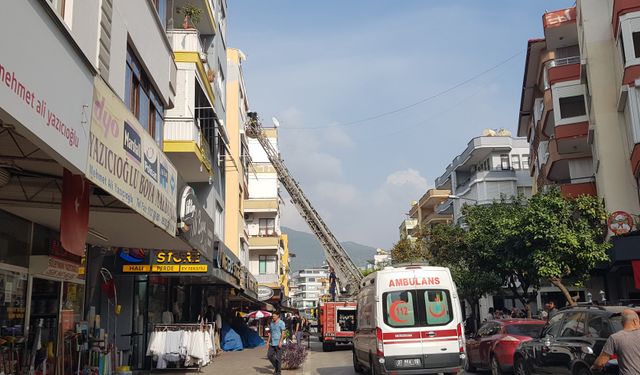 Alanya'da korkutan yangın
