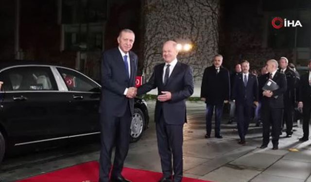 Erdoğan, Almanya Başbakanı Scholz bir araya geldi