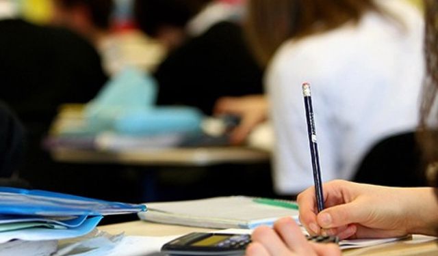 Açık liseye geçişler azaldı
