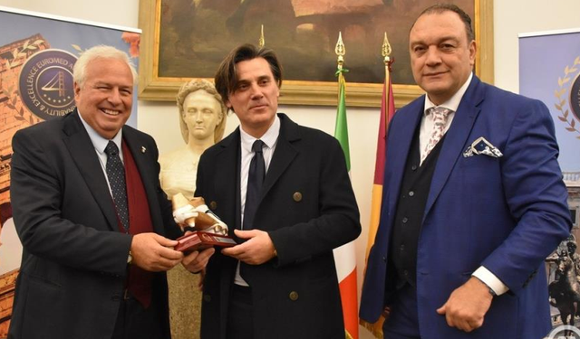 Büyükekşi ve Montella'ya İtalya'dan ödül