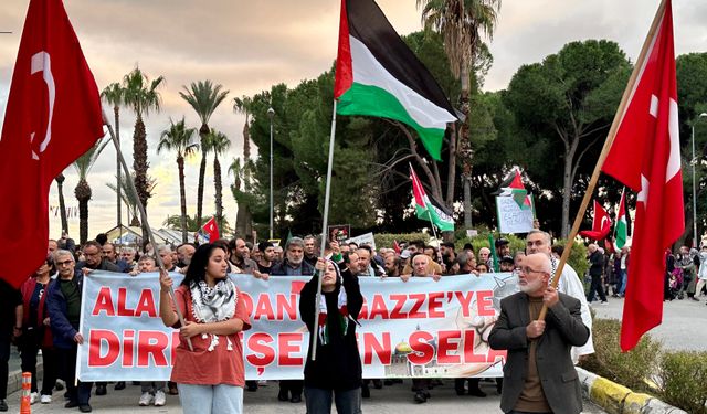 Alanya'da Filistinlilere destek