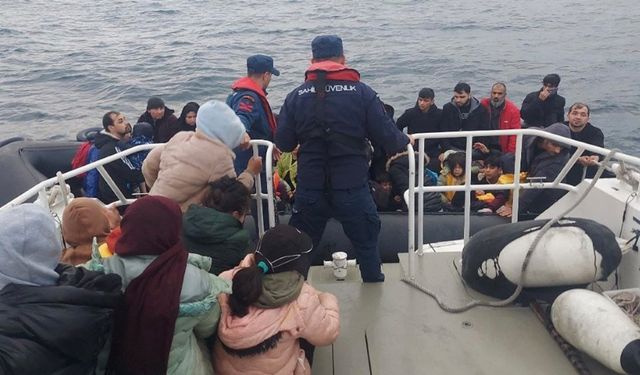 Ölüme terk edilen 92 göçmen kurtarıldı