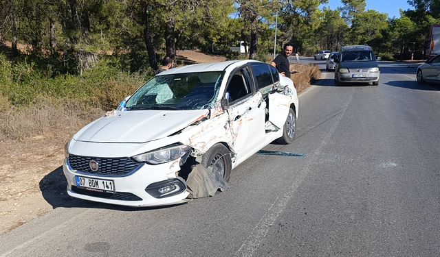 Karşı şeride geçen otomobil kamyona çarptı