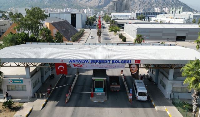 Antalya’ya serbest bölge dar geliyor