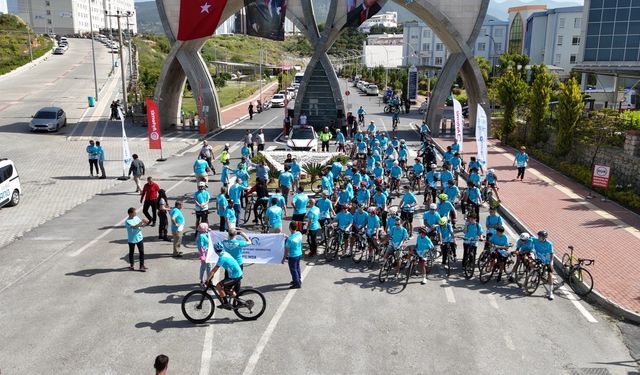 ALKÜ'de 10. yıl kutlamaları