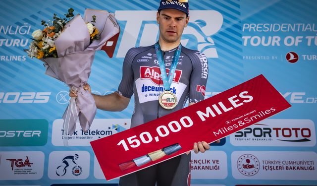 Simon Dehairs'ten ilk açıklama