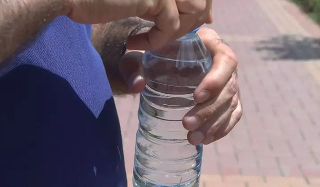 Sokakta satılan sular tehlike saçıyor
