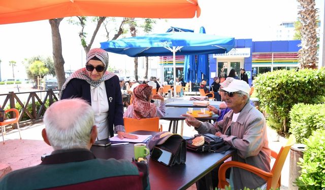 Konyaaltı'da 'Emekli Kart' projesi tanıtıldı