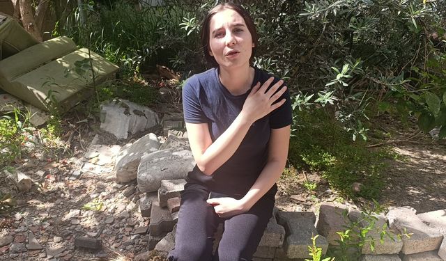 Antalya'da genç kız vuruldu