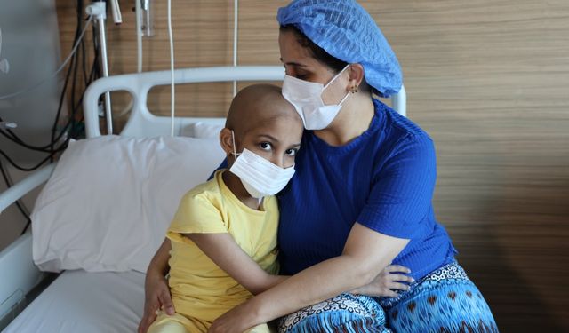 Annesinden aldığı ilikle hayata tutundu