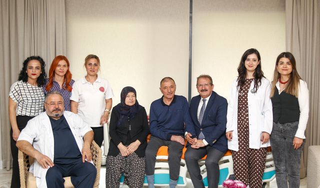 Müdür Özkan'dan hasta ziyareti