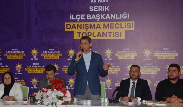 AK Parti Serik'te toplantı