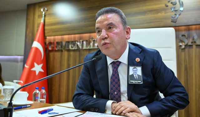 Başkan Böcek zirvede