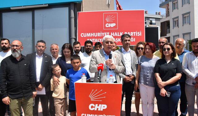 CHP Antalya'da bayramlaşma töreni