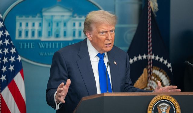 Trump, yaptırım hafifletme sürecini durdurdu