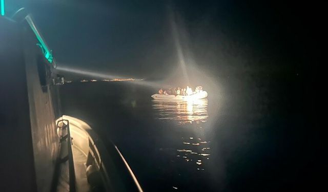 22 düzensiz göçmen kurtarıldı