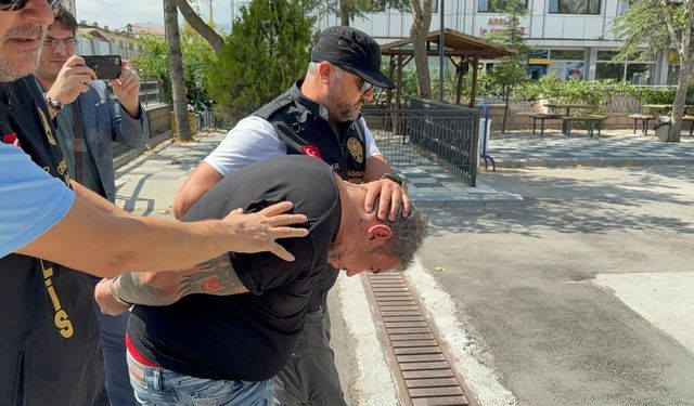 Valiye küfür etti Antalya'da yakalandı