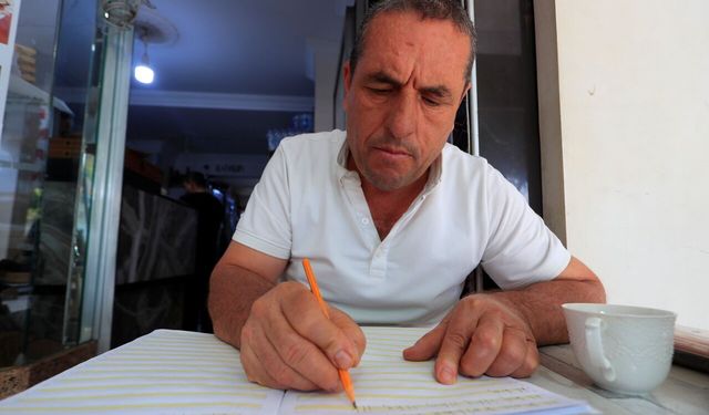 48 yaşında okuma yazma öğreniyor