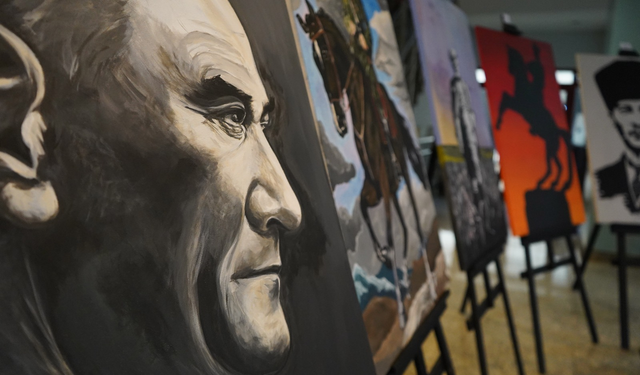 '10 Kasım Senin Saatin Durmaz' sergisi AKM'de