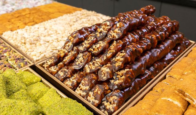 Havalar soğudu, cevizli pekmezli sucuk satışları arttı