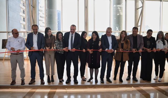 Başkan Kotan sergi açılışında
