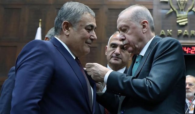 ‘Niyetim var’ dedi rozeti taktı