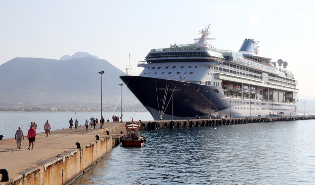 Dev kruvaziyer Alanya'da