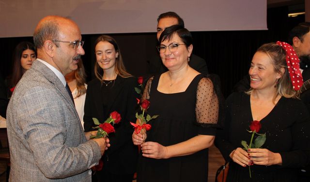 Öğretim üyelerinden Öğretmenler Günü konseri