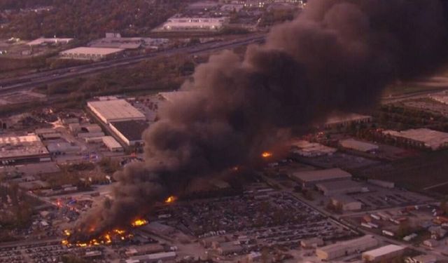 ABD'de kargo uçağı düştü