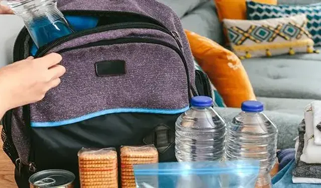 Antalya’da deprem çantalarına yoğun ilgi!