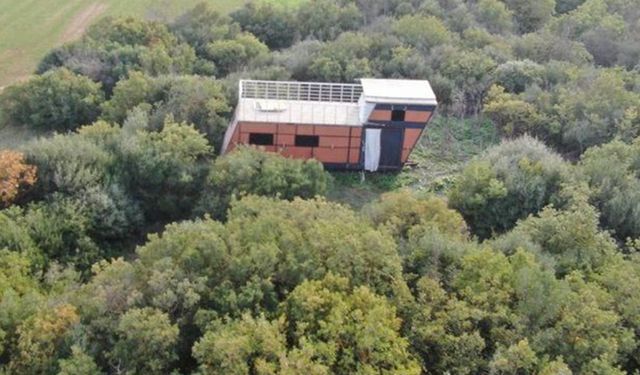 Evi içindeki eşyalarla çaldılar