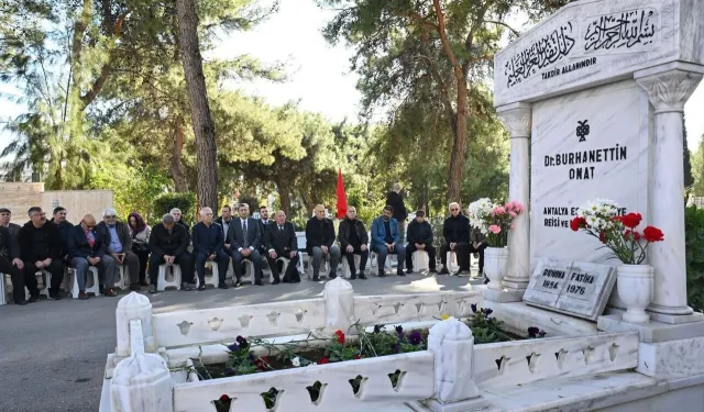 Burhanettin Onat mezarı başında anılacak