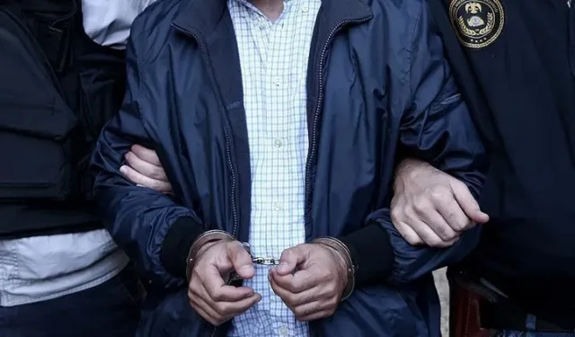 Kendisini polis olarak tanıtan dolandırıcı tutuklandı