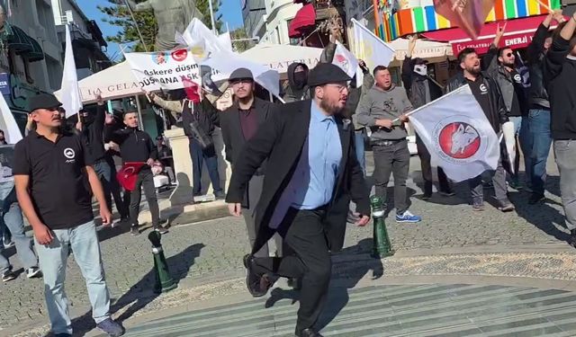 Antalya'da iki grup arasında tartışma