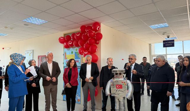 Serik'te fen laboratuvarı törenle açıldı