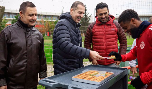 Derbi öncesi moral ziyareti