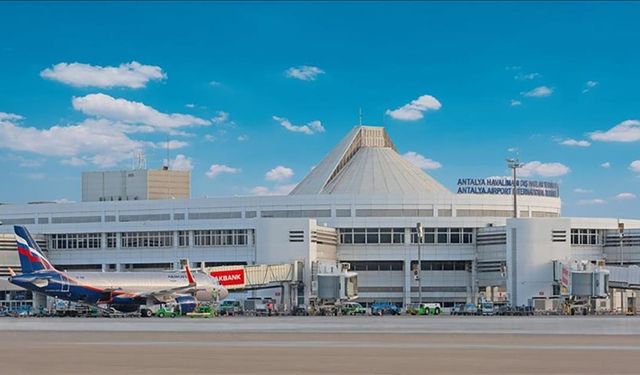 Antalya Havalimanı'nda 'kasım' trafiği