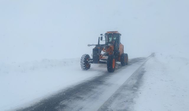 28 yerleşim yerinin yolu ulaşıma kapandı