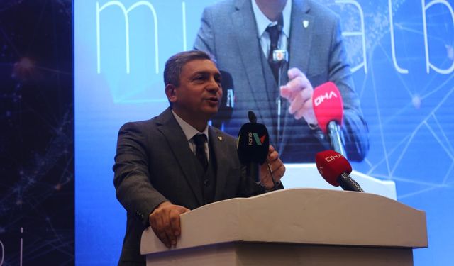 Vali Şahin: Ya büyüyeceğiz ya da kaybolacağız