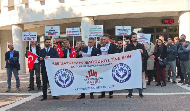 Memurlar adalet için eylem yaptı