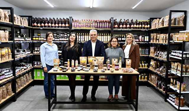 Muratpaşa'dan kadın emeğine destek