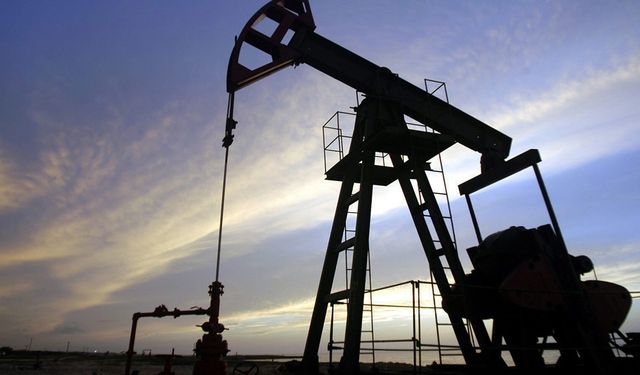 Suriye petrolünü geri aldı