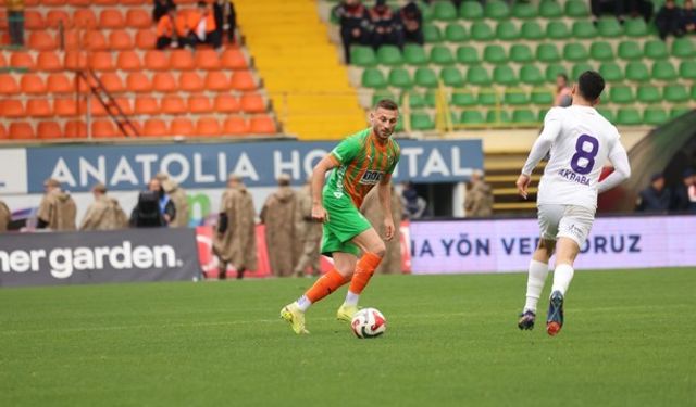 Alanyaspor evinde kaybetti