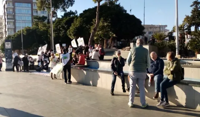 Emeklilerden çifte eylem