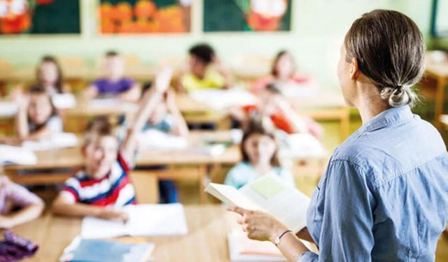 Öğretmenlerden taban maaş talebi