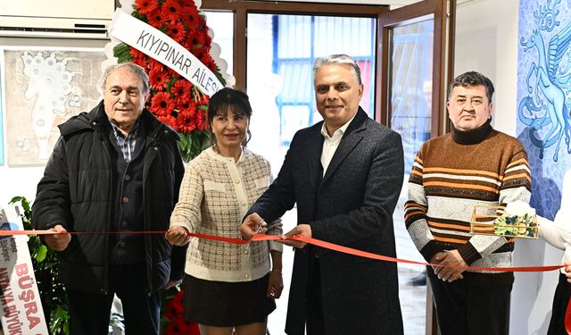 Renklerin Kokusu sergisi açıldı