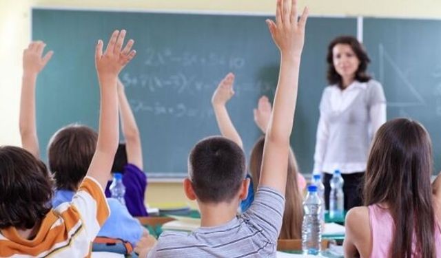 Öğretmenler çocuklar için yazıyor