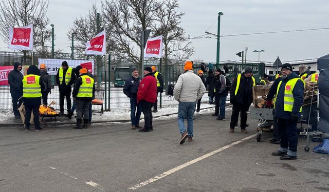 100 bin çalışan iş bıraktı
